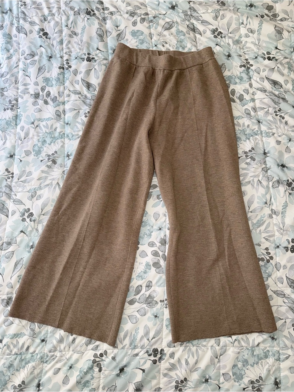 Aritzia Wilfred Free Wide Leg Pants